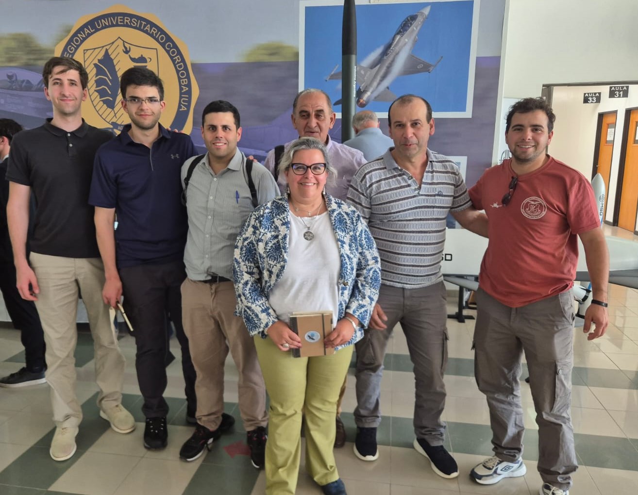 Alumnos terciarios de UTU estuvieron presentes en el «Octavo Congreso Argentino de Ingeniería Aeronáutica»
