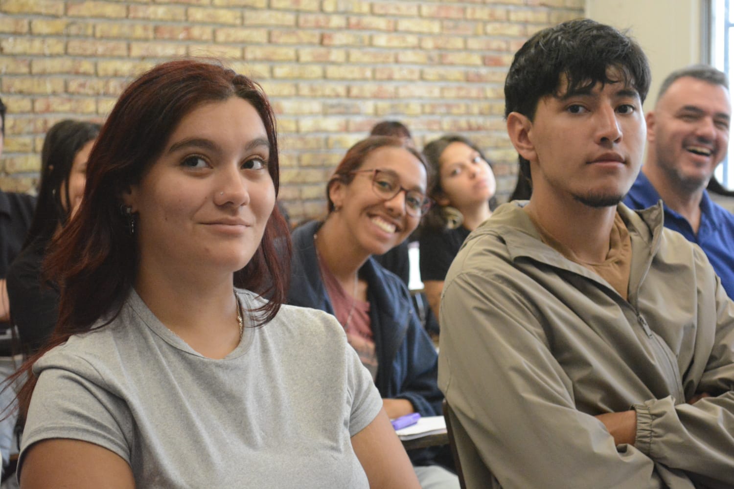 Primer día de clases: directora de Educación Terciaria y coordinadores dan la bienvenida a los estudiantes