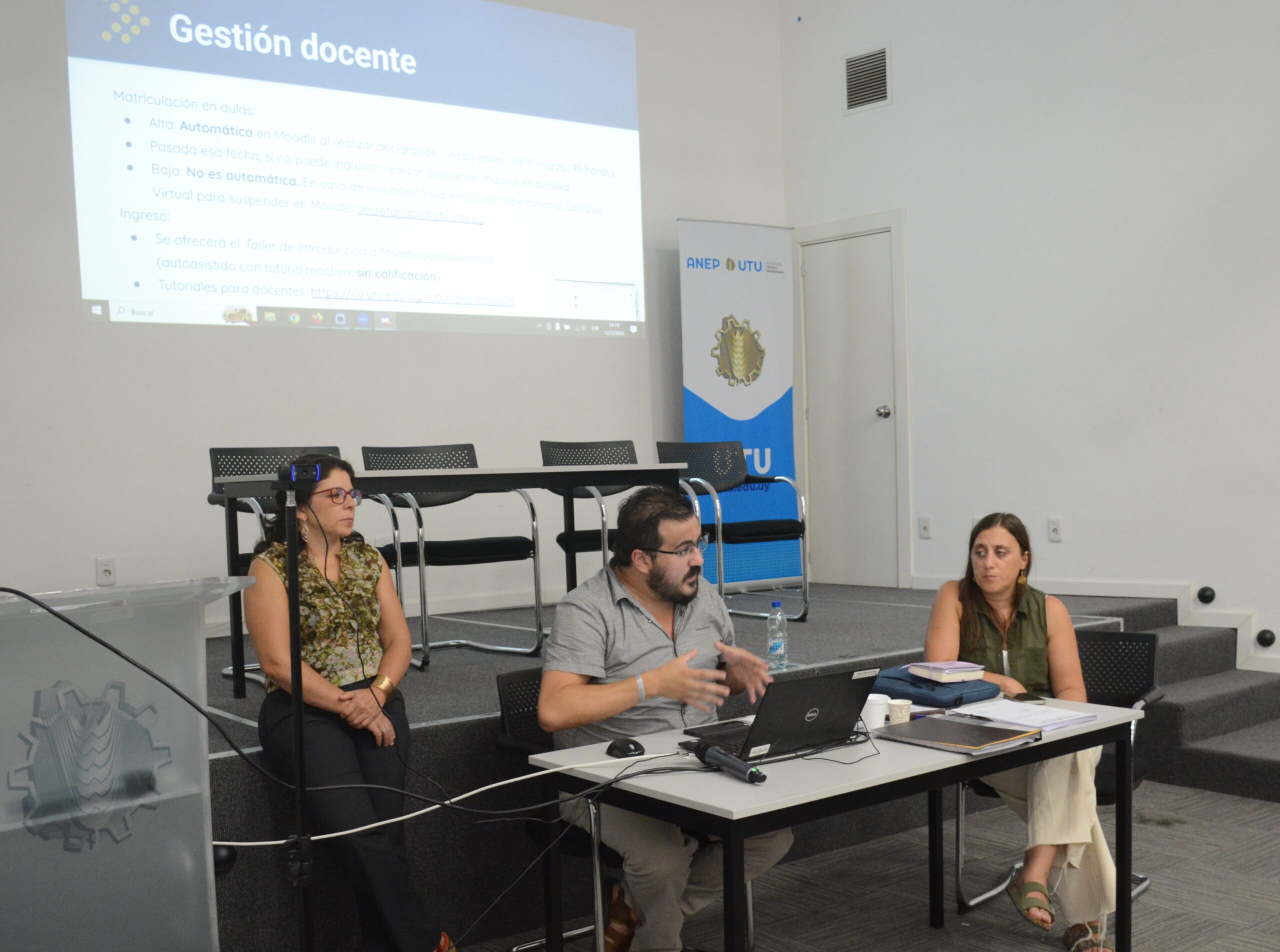 Nuevos Planes de Estudio y líneas de trabajo 2026: coordinadores de las áreas de Turismo, Gastronomía y Campus Virtual intercambian con los docentes