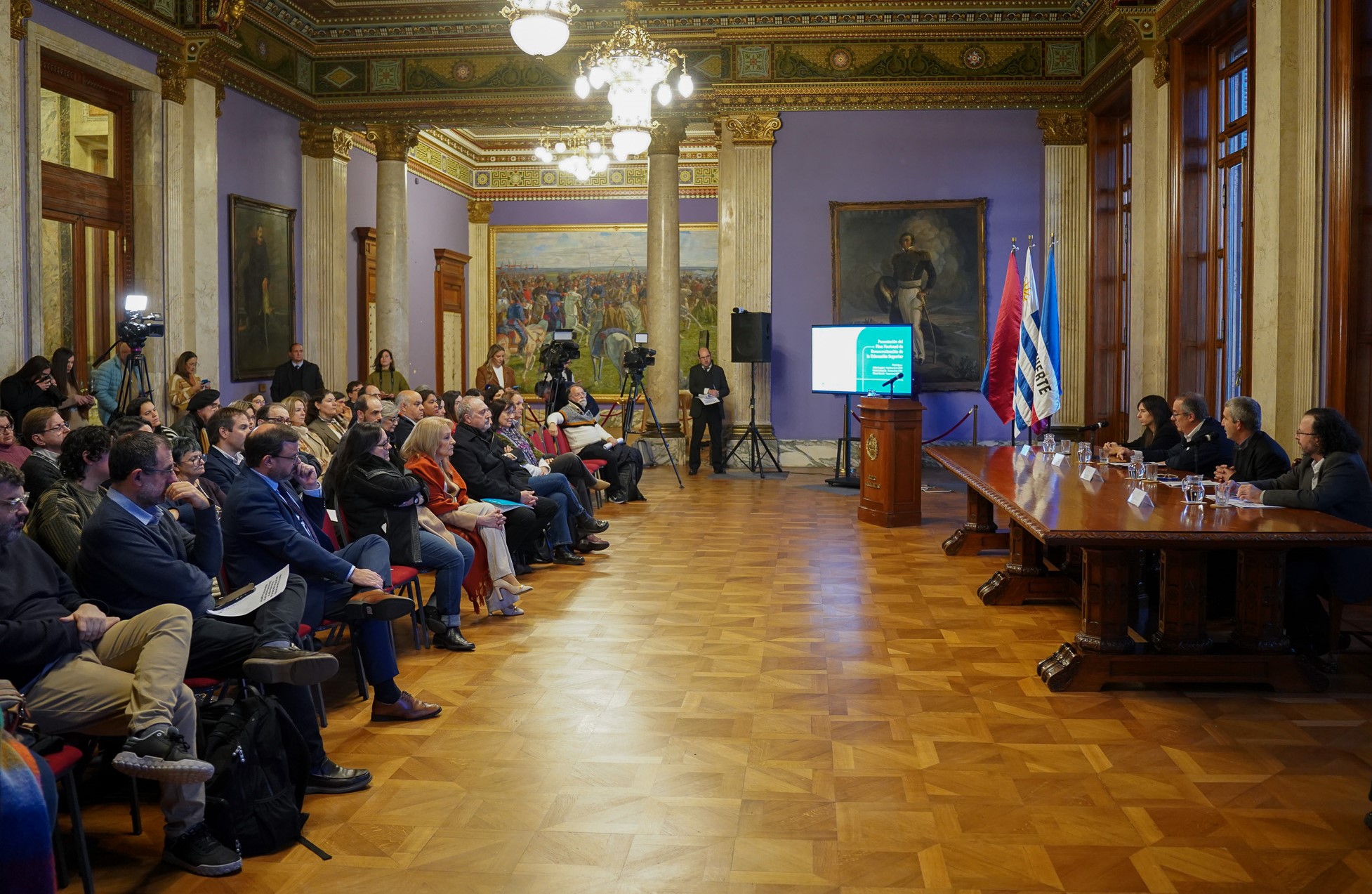 Se presenta documento de interés: «Hacia la construcción de un Plan Nacional de Promoción de la Democratización de la Educación Superior»